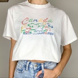 Vintage 90s Canada Colorful Design White T-Shirt